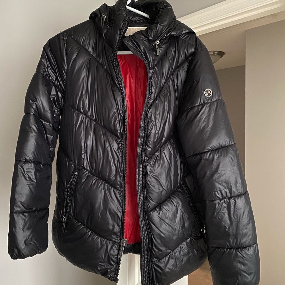 Mens Michael Kors Puffer Jacket SIZE: M (fits like a small) in great condition!